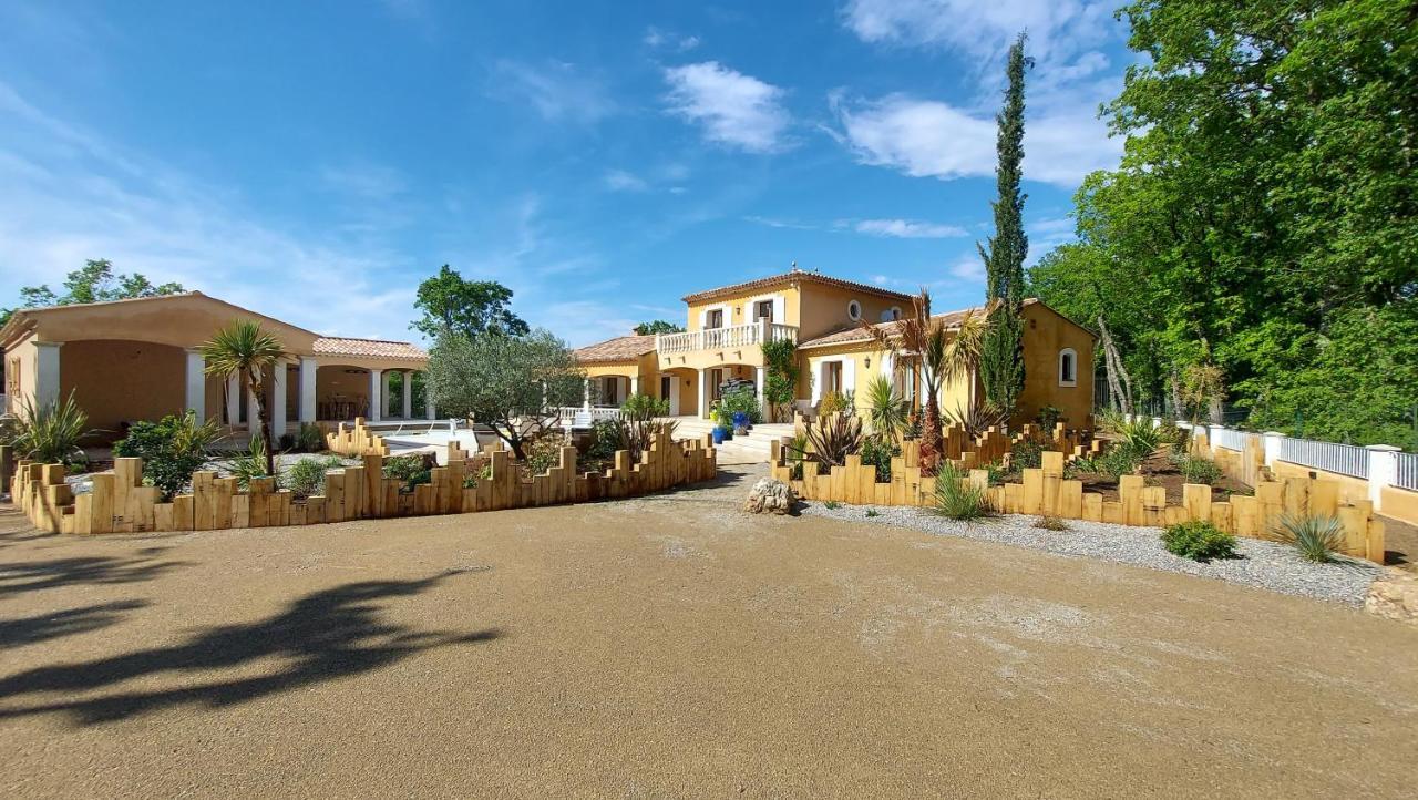 Le Mas Provencal Regusse Exterior photo