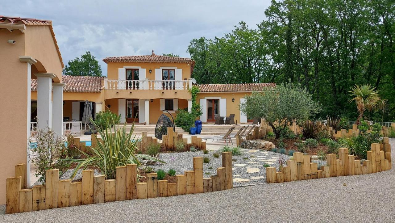 Le Mas Provencal Regusse Exterior photo