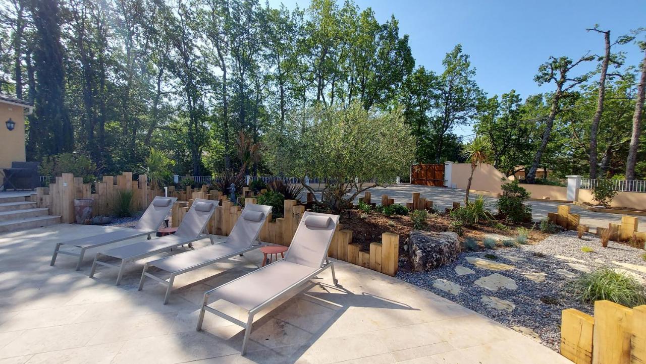 Le Mas Provencal Regusse Exterior photo